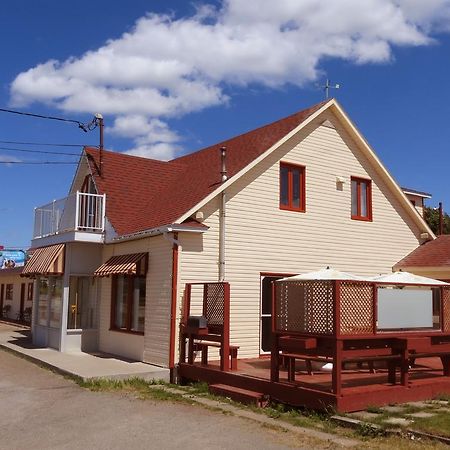 Motel Au Soleil Couchant Rimouski Buitenkant foto